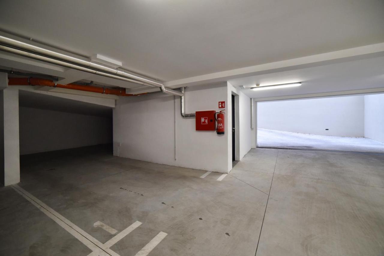 Ophelia Apartment With Parking Zagreb Buitenkant foto