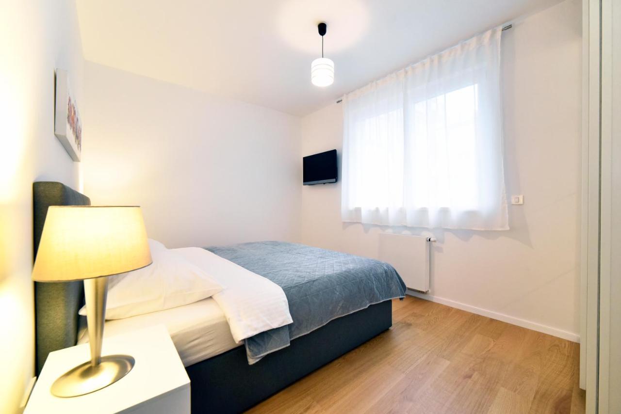 Ophelia Apartment With Parking Zagreb Buitenkant foto