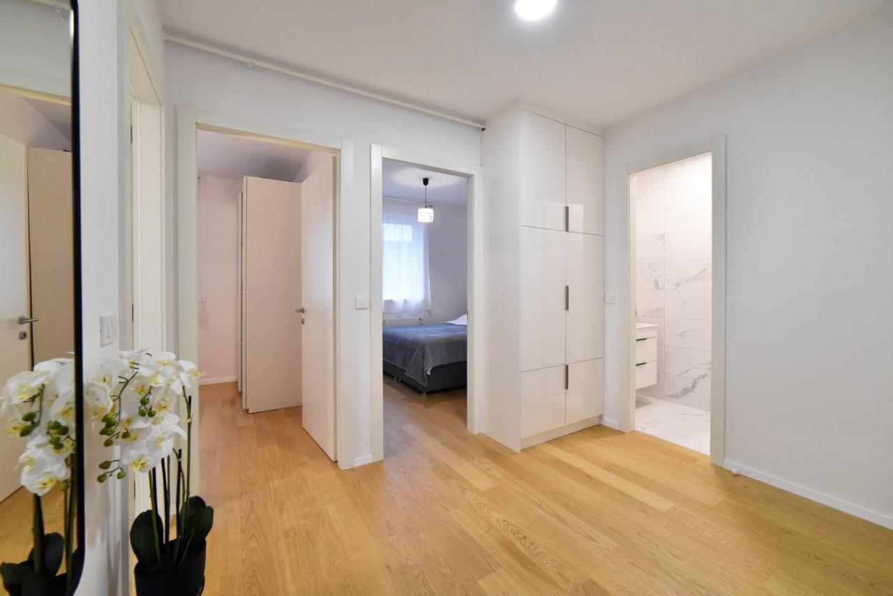 Ophelia Apartment With Parking Zagreb Buitenkant foto
